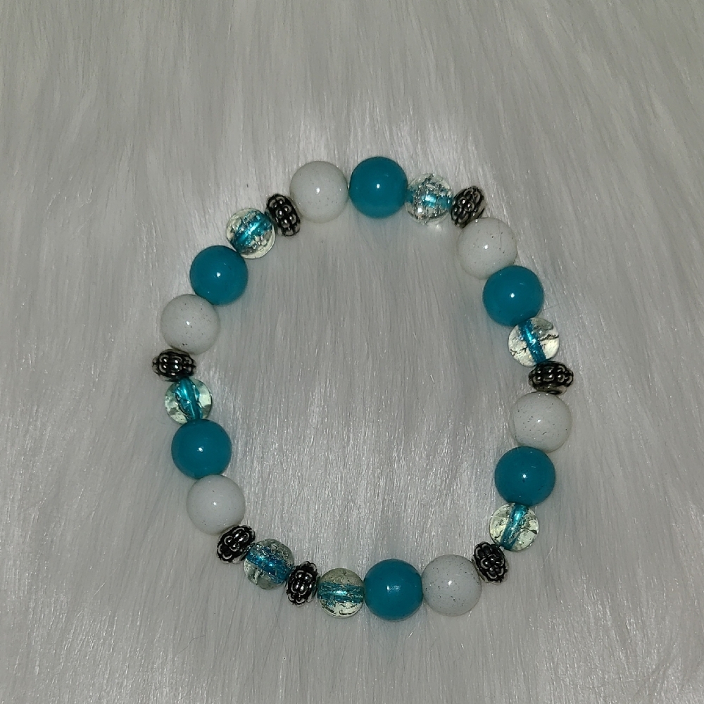 Elegant Blue and White Beaded Bracelet